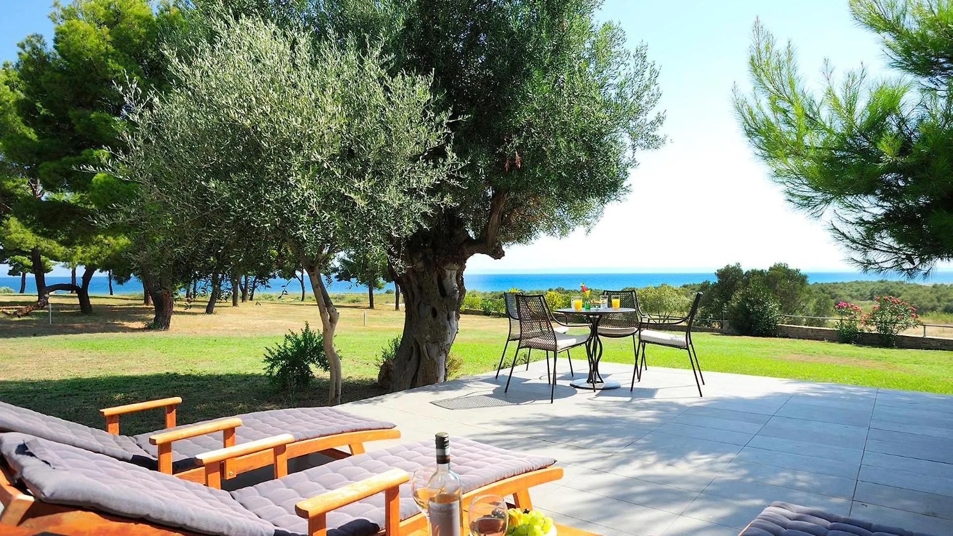 Vatopedi Serenity Pool Retreat By Halkidiki Villas